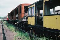 ausgebrannter ET der BR 277mod und U-Bahnwagen vom Typ A1 (ehem. Sch&ouml;neberger U-Bahn), Datum: 27.07.1991, ArchivNr. 41.214